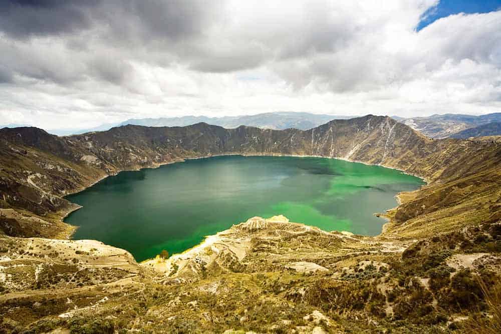 lago-cratera-vulcao-quilotoa-equador