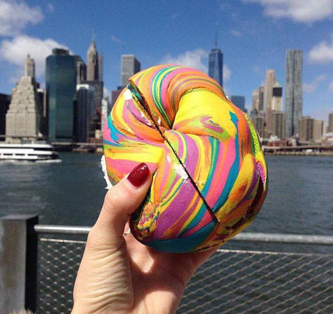 Os bagels coloridos da Bagel Store, em Nova York, vão te enlouquecer
