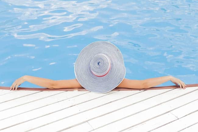 Day use em Curitiba: onde e quanto custa passar o dia na piscina