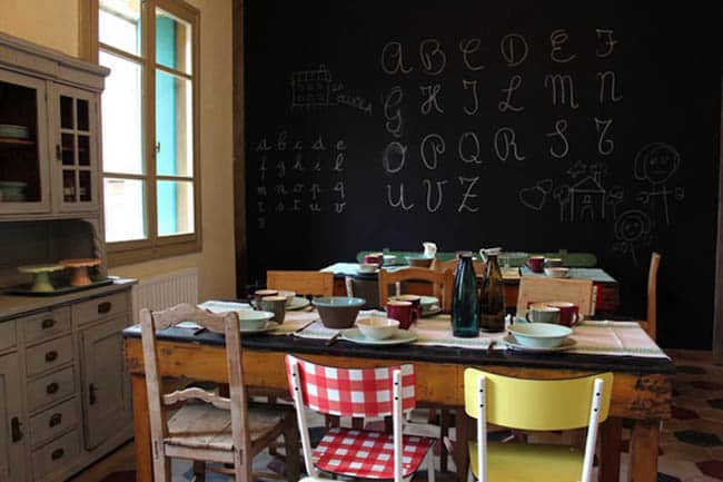 Antiga escola se transforma em uma charmosa pousada na Itália