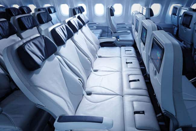 Azul lança poltrona retrátil na classe econômica de voos internacionais 