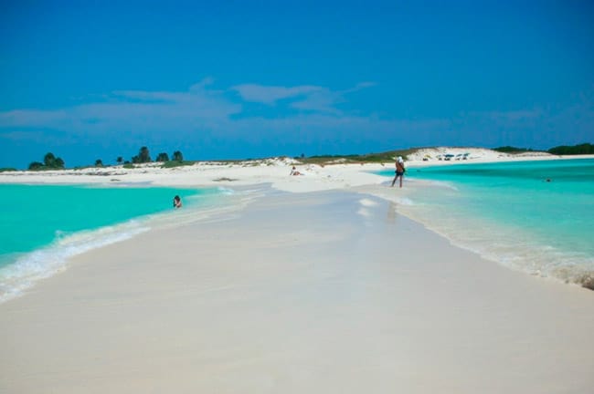 10 destinos com praias paradisíacas para quem tem baixo orçamento