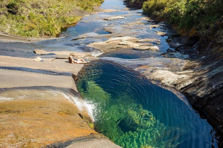 Piscina de água mineral alivia dias quentes no Paraná - Blog Quanto Custa  Viajar