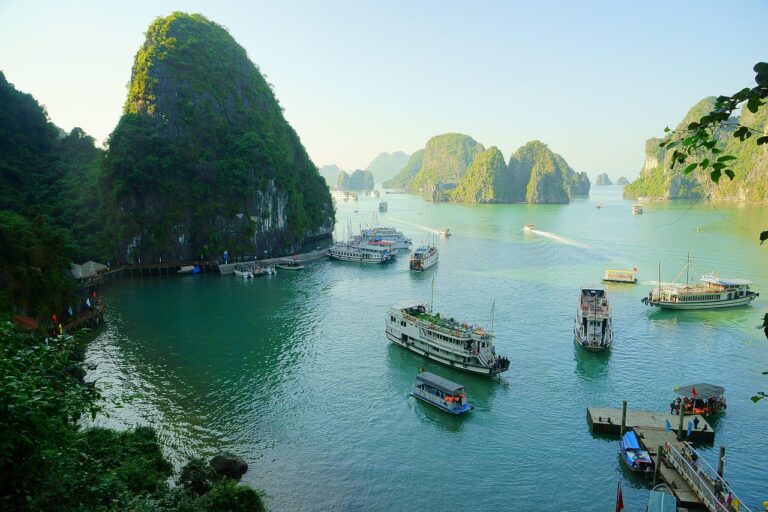 Conheça HaLong Bay, um dos lugares mais impressionantes da Ásia