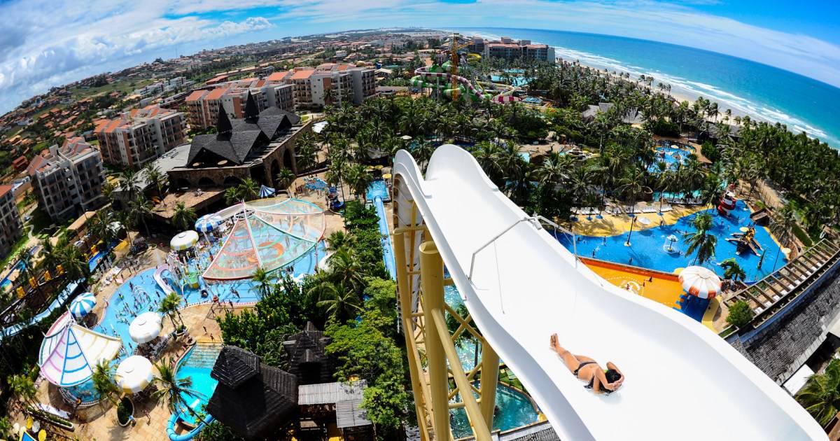 Guia Beach Park: o que fazer para curtir um dia no parque aquático