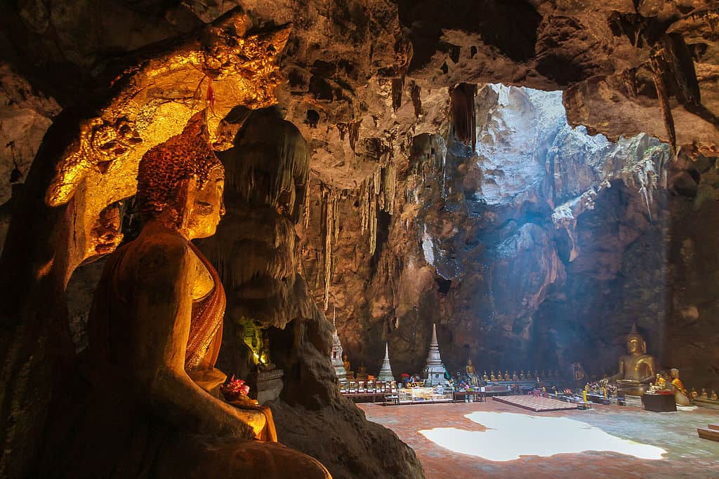 Caverna Tham Khao Luang