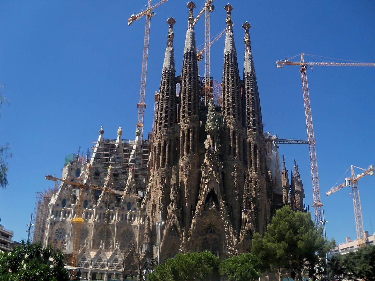 Sagrada Família em Barcelona: tudo sobre a igreja mais famosa da Espanha