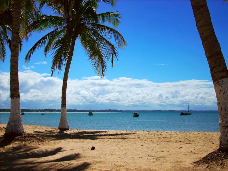 A rota da Costa do Descobrimento no sul da Bahia é perfeita para turismo de aventura e ecoturismo
