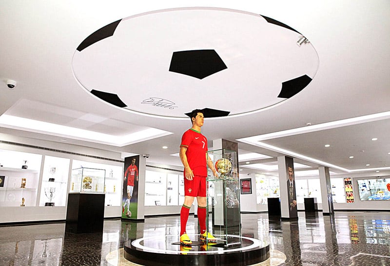 Museu do Cristiano Ronaldo com uma estátua do jogador