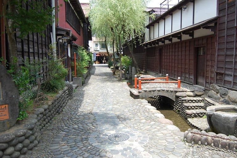Gujo Hachiman, descubra a encantadora Cidade da Água no Japão