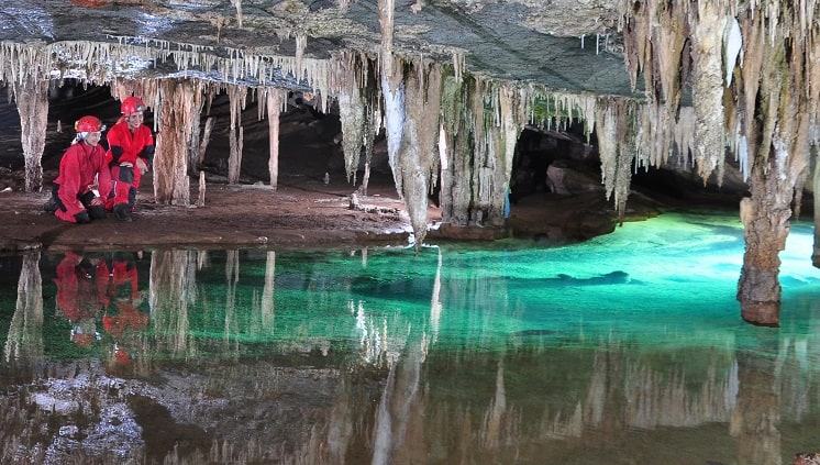 Descubra as surreais cavernas do Parque Estadual de Terra Ronca, em Goiás