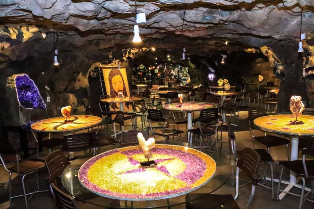 belvedere mina restaurante subterrâneo