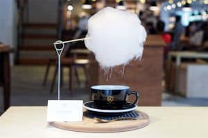 Café com nuvem de algodão doce virou sensação na internet