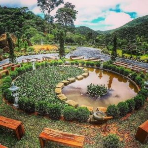 Vale do Amor em Petrópolis equilibra reflexões espirituais e turismo natural