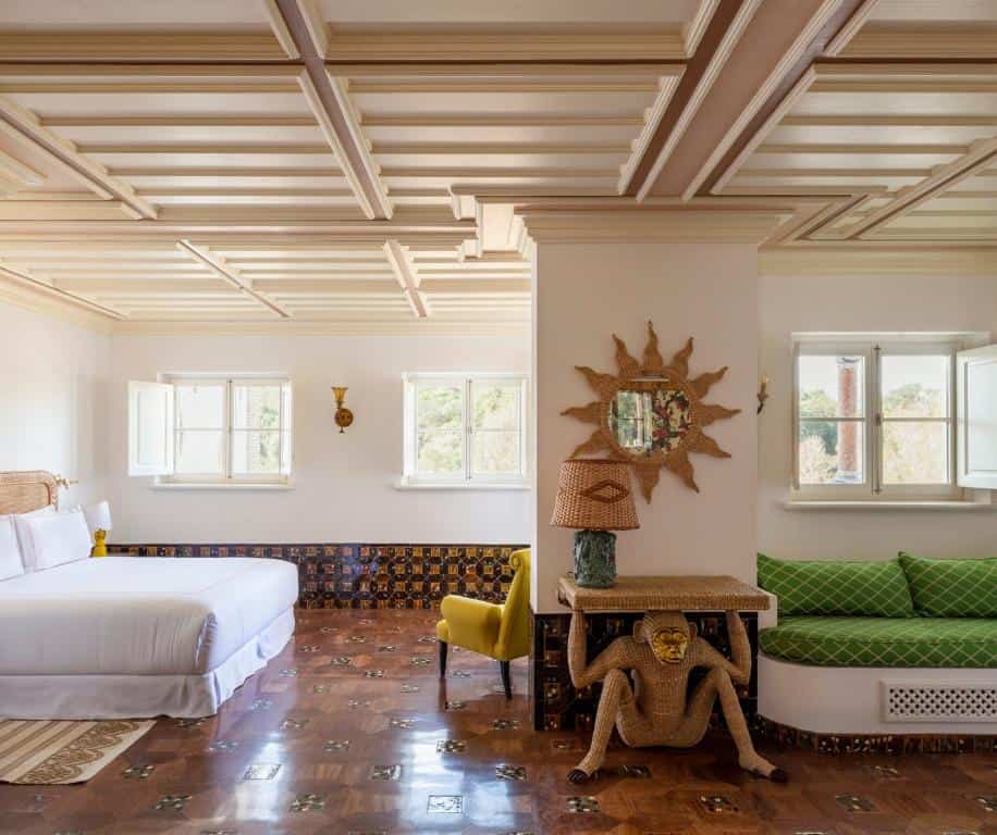 Conheça o elegante e intimista hotel do Christian Louboutin, em Portugal