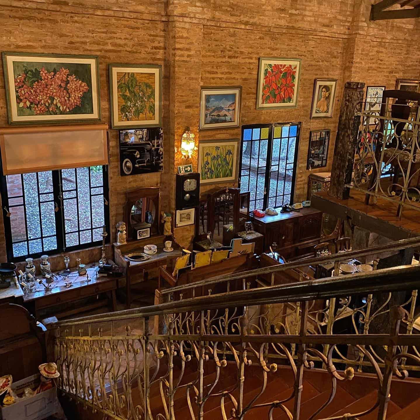 Restaurante e Antiquário Vila Del Capo: um ambiente acolhedor em meio a ...