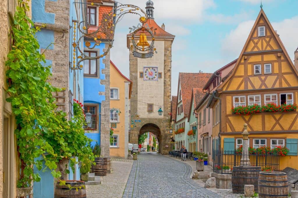Rothenburg ob der Tauber uma das cidades mais fofas e românticas do mundo!