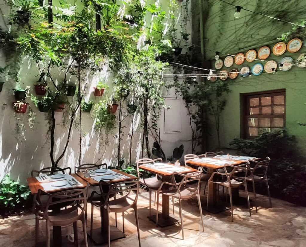 Programa para casais: veja 3 restaurantes pra lá de românticos! - Visite  São Paulo