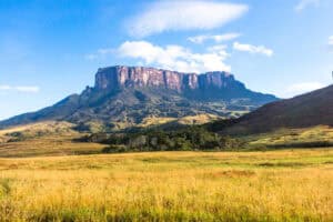 Parque Nacional do Monte Roraima: como fazer a trilha, como chegar e mais