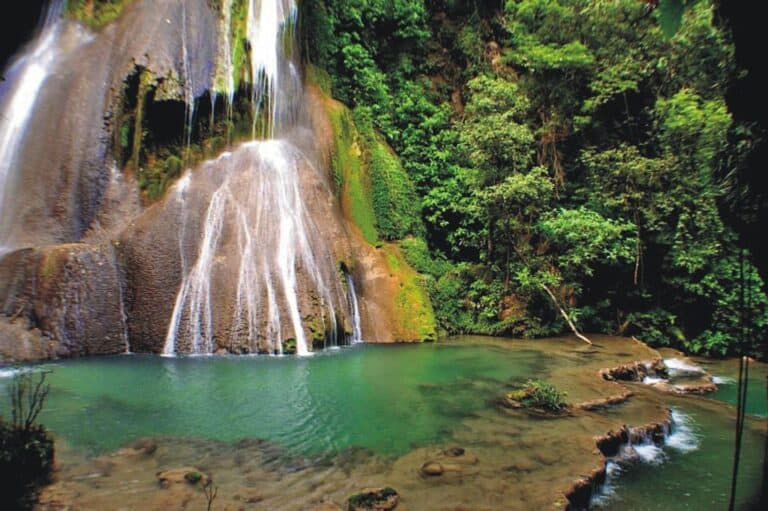 Melhores cachoeiras perto de Bonito (MS) e outras atrações imperdíveis