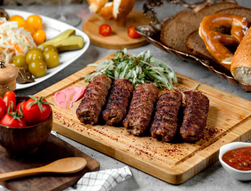 Guia de alimentação em Antalya, na costa mediterrânea da Turquia