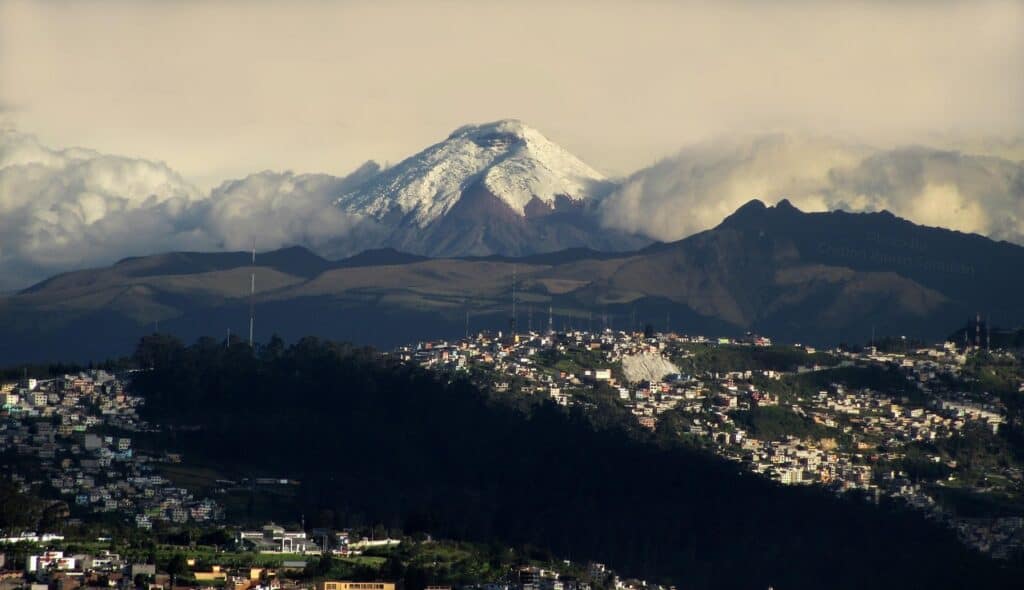 passagem aérea barata para Quito