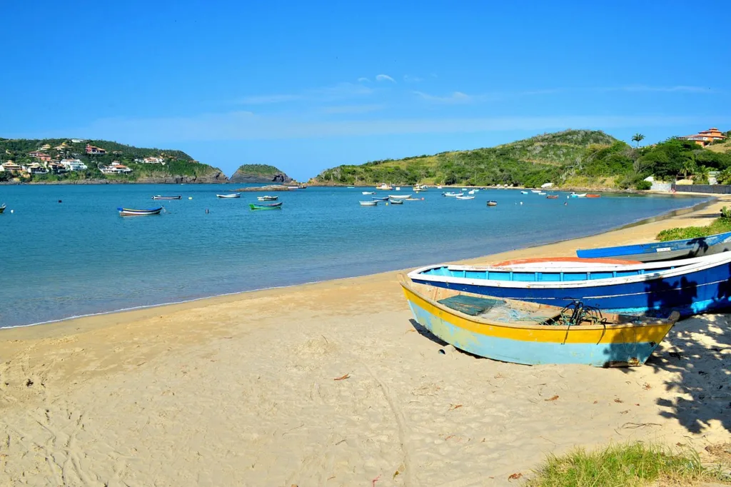 hotéis na Praia da Ferradura