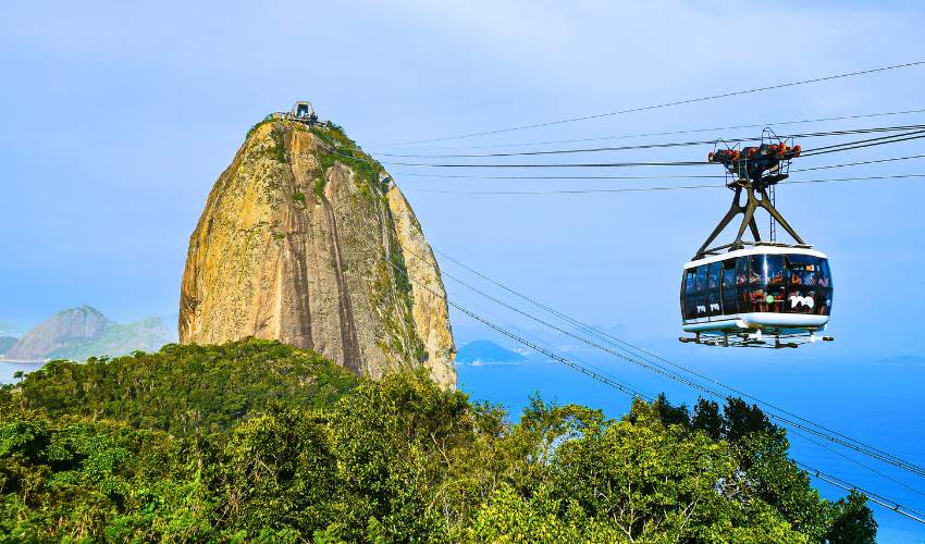 Vai viajar no Carnaval? Essas são as atividades mais incríveis para aproveitar a folia!