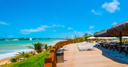 Natal, RN: Resort com Meia Pensão à beira da Praia de Ponta Negra