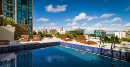 Em Montevidéu, hotel a 6 km do centro, com piscina, bistrô e bar.